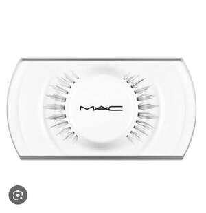 MAC Cosmetics Professional False Eyelashes - Wispy Natural Style